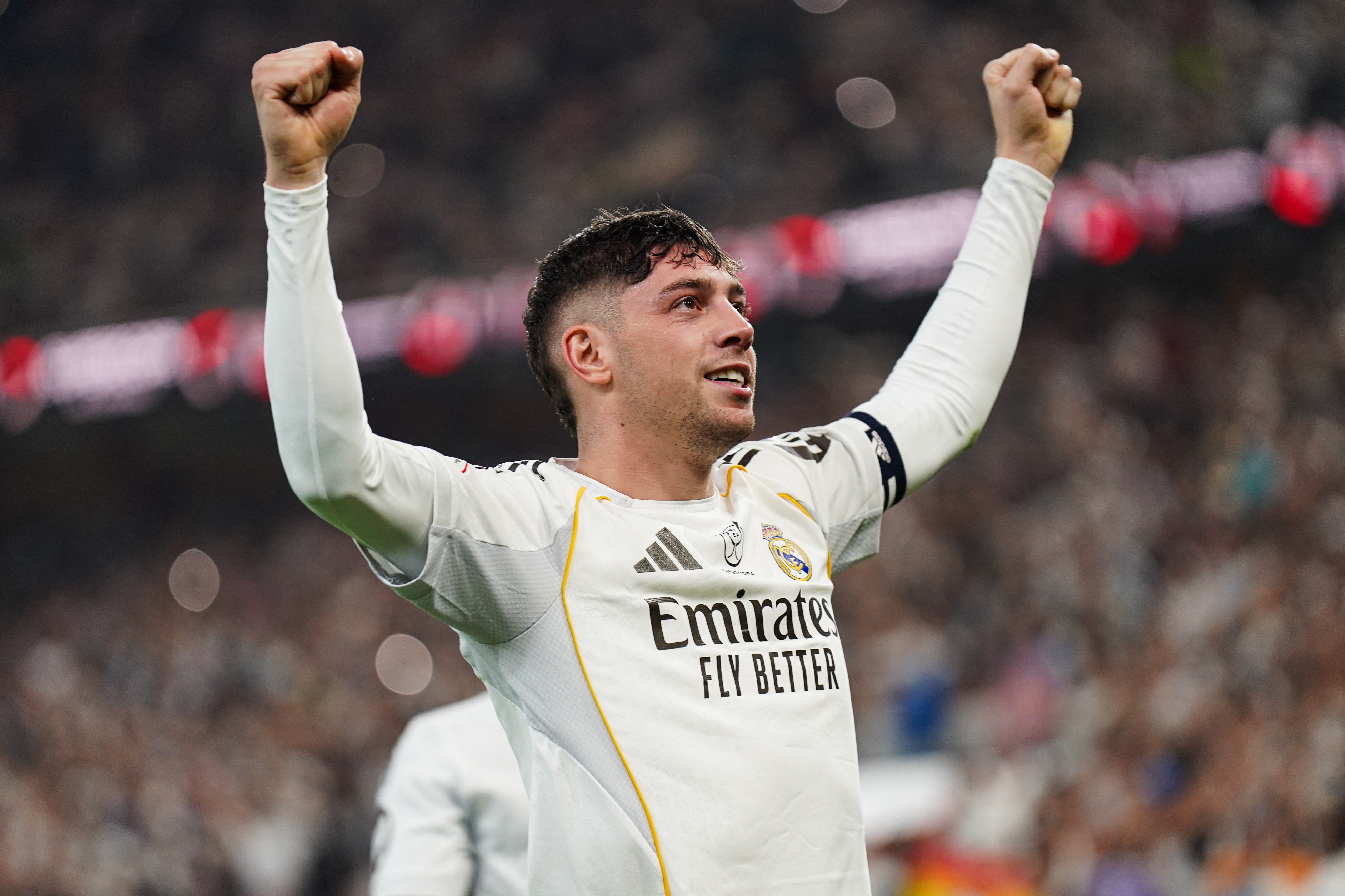 c7娱乐公司-实至名归！欧冠官方：上演帽子戏法的巴尔韦德当选本轮最佳球员